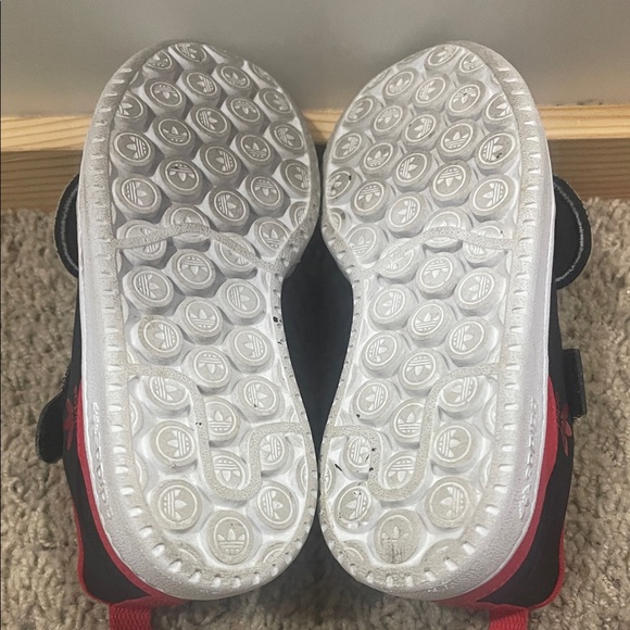 Adidas Disney Collab Mickey Sneakers - Picture 4 of 4